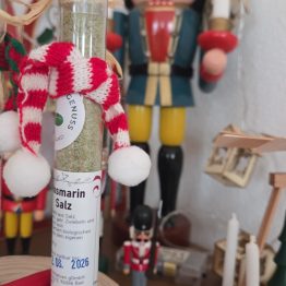 Rosmarinsalz im Reagenzglas, 48g mit weihnachtlichem Schal und Mütze
